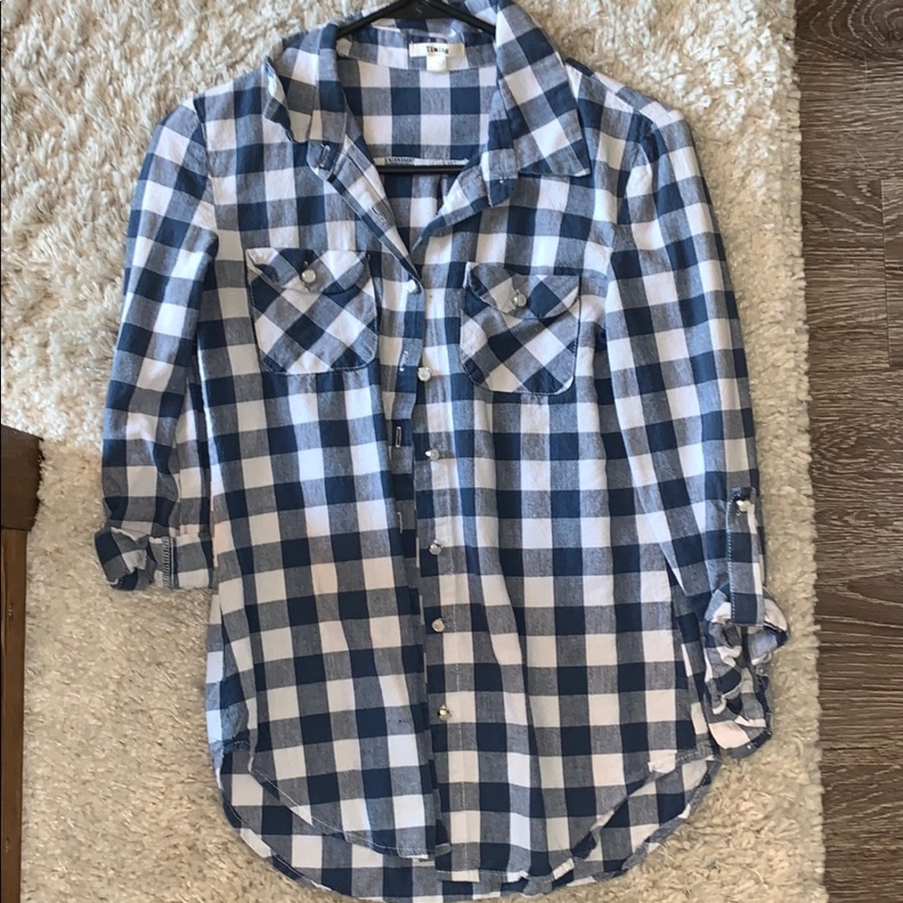 Paid button up